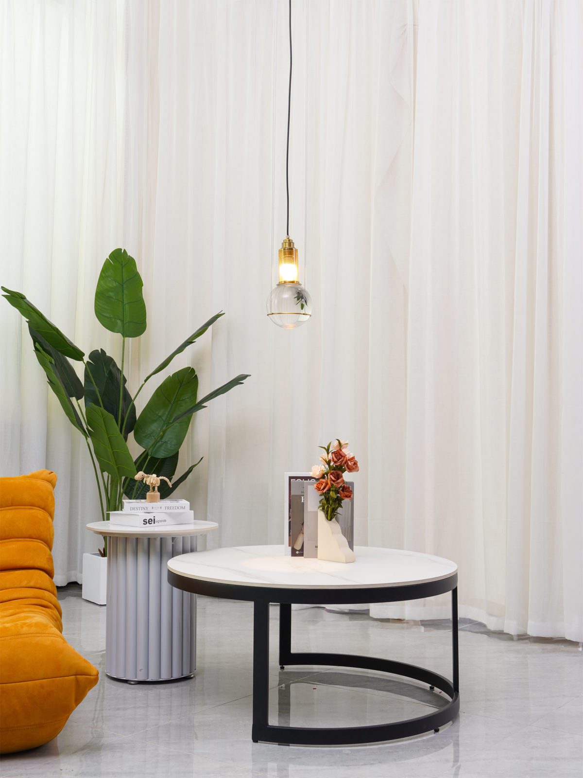 modern-glass-crystal-pendant-light-gold-chandelier-with-cylindrical-reflector-and-spherical-element-design