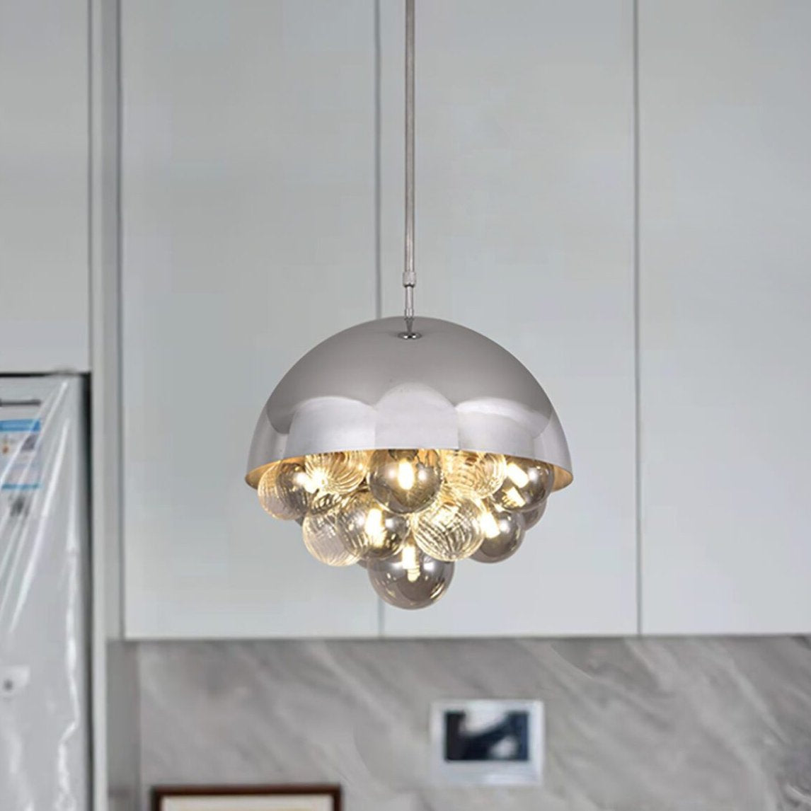 artistic-dream-bubble-glass-pendant-light-for-modern-living-room-and-dining-areas