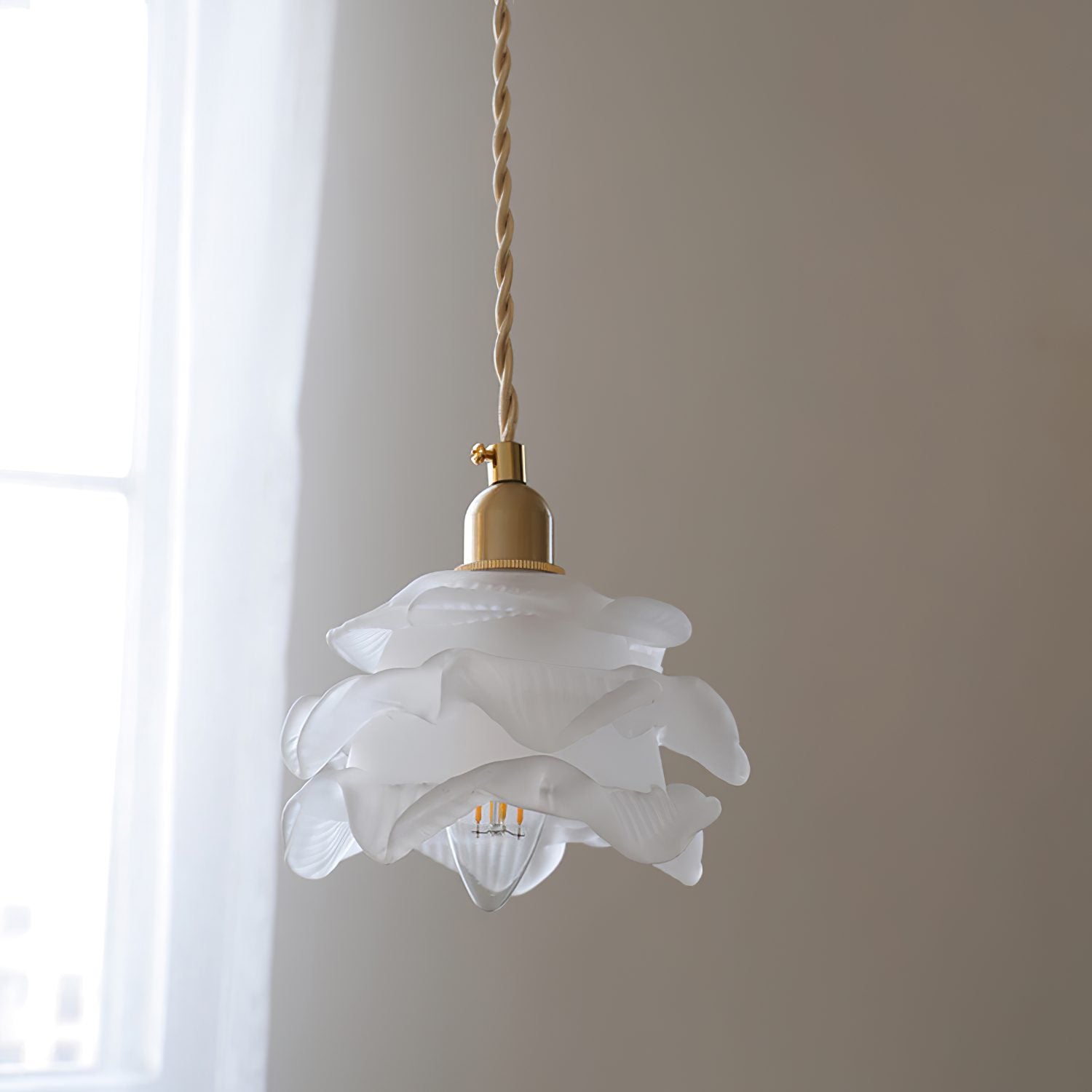 hand-blown-murano-style-floral-glass-pendant-light-1970s-retro-brass-lamp