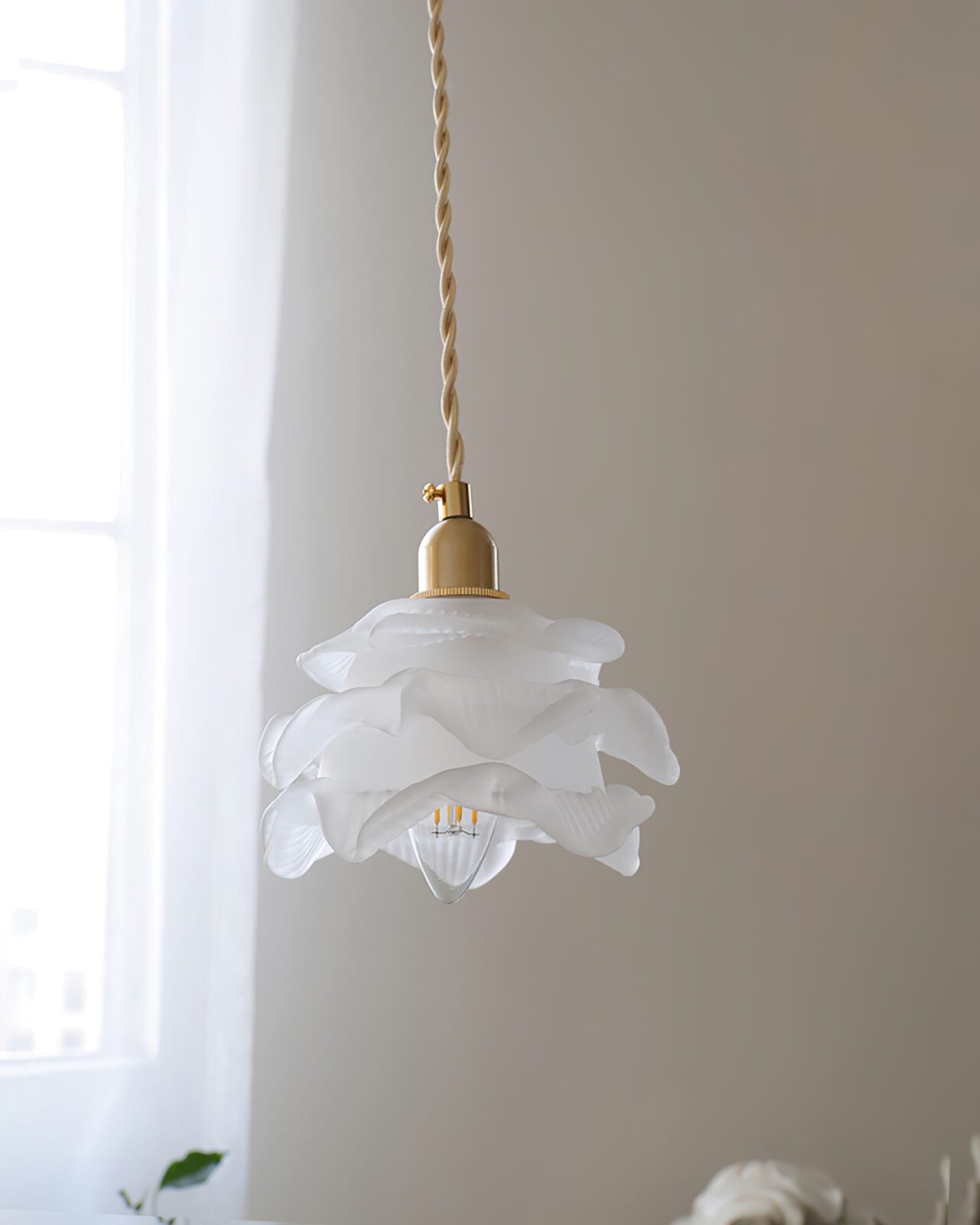 hand-blown-murano-style-floral-glass-pendant-light-1970s-retro-brass-lamp