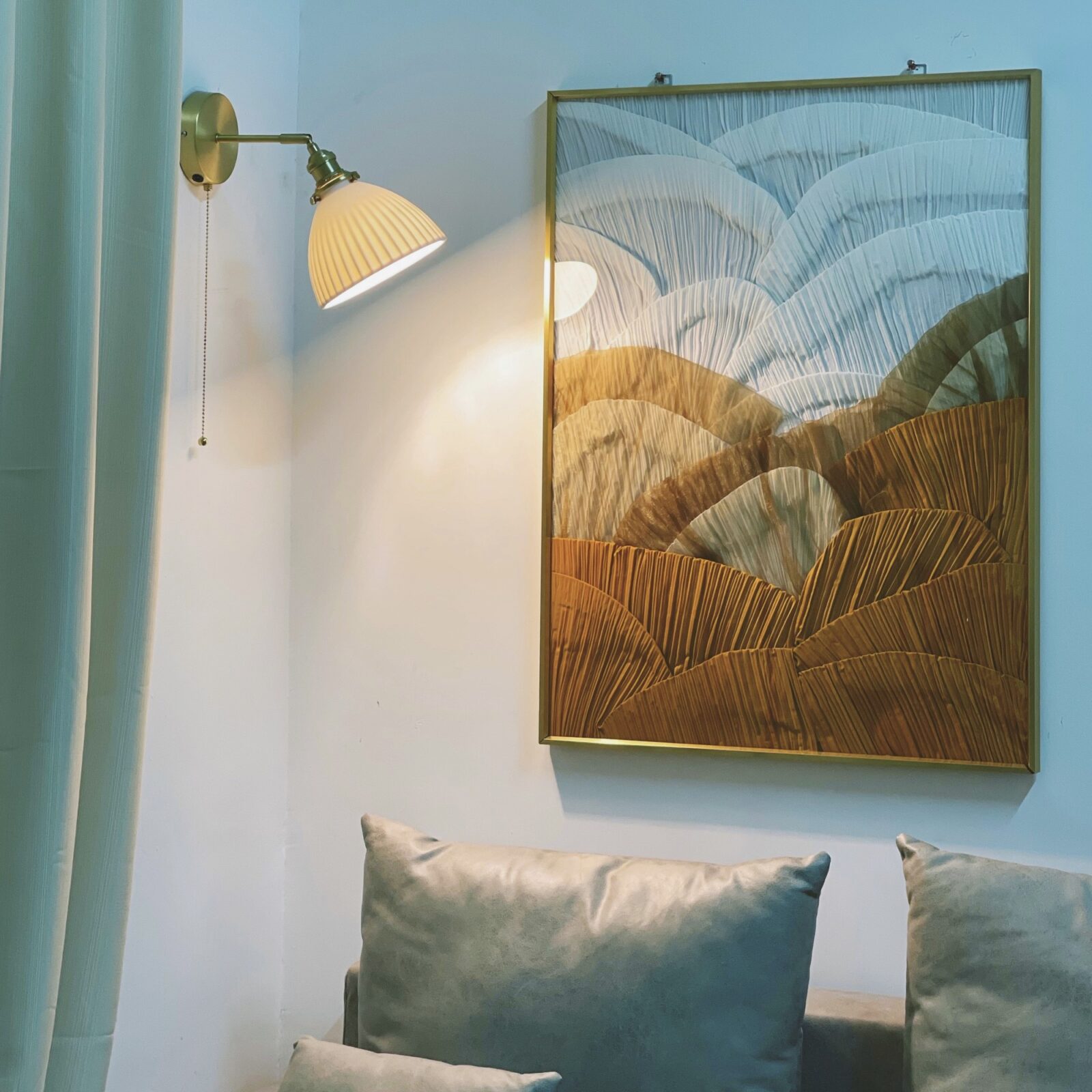 retro-ceramic-wall-light-with-gold-brass-holder-elegant-bedroom-sconce-fixture