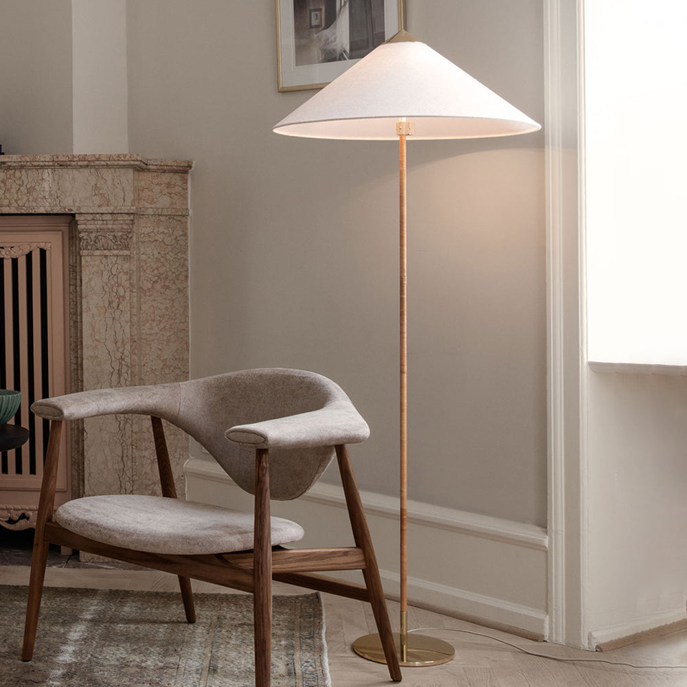 Mid Century Modern Rattan Stem Floor Lamp with Elegant Fabric Shade for Indoor Living Spaces