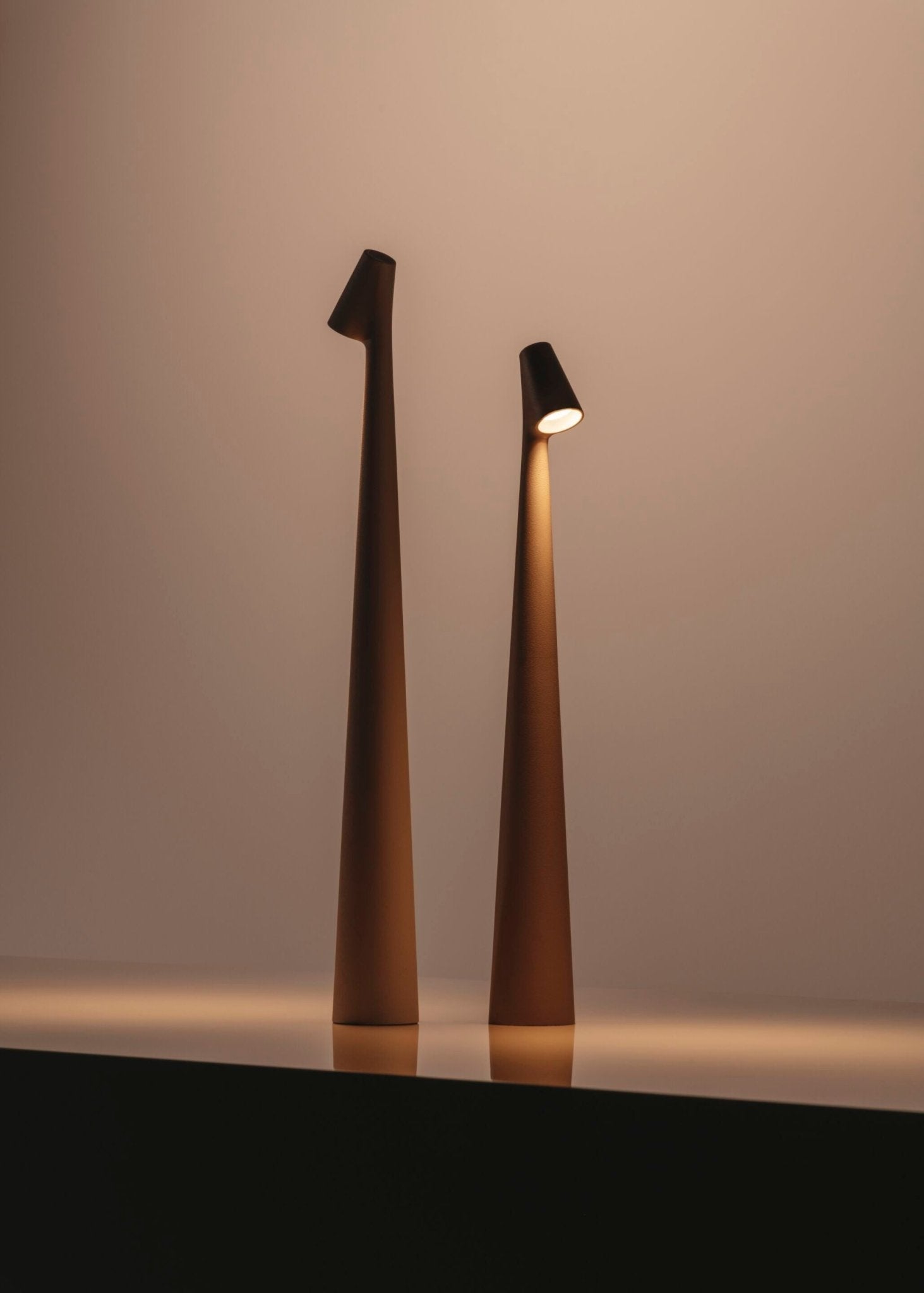 Geometric Resin Floor Lamp Minimalist Reading Light for Modern Interiors