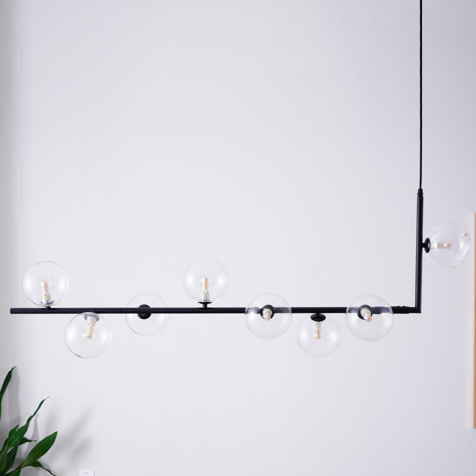 modern-linear-chandelier-with-clear-glass-globe-shades-for-geometric-dining-room-lighting