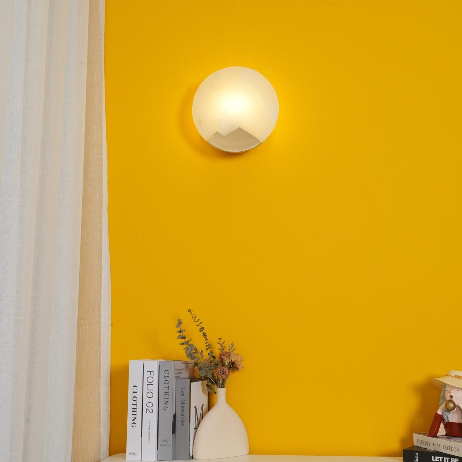 modern-natural-alabaster-stone-and-solid-brass-round-wall-sconce-luxury-lighting-fixture