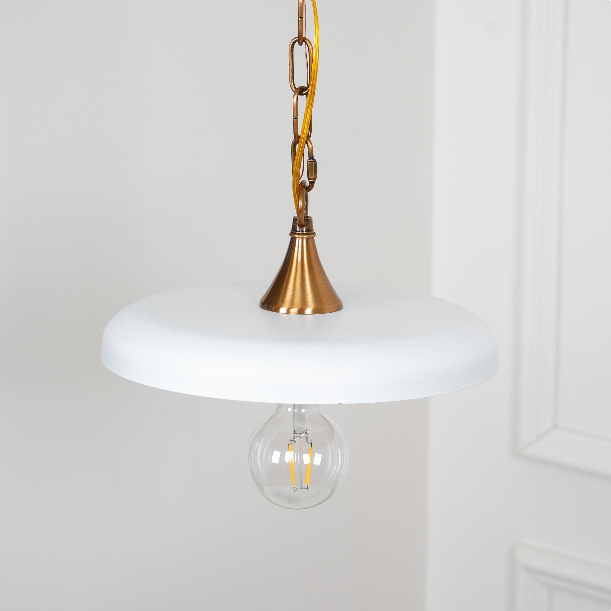 modern-gold-iron-disc-pendant-light-for-dining-room-and-kitchen-decor