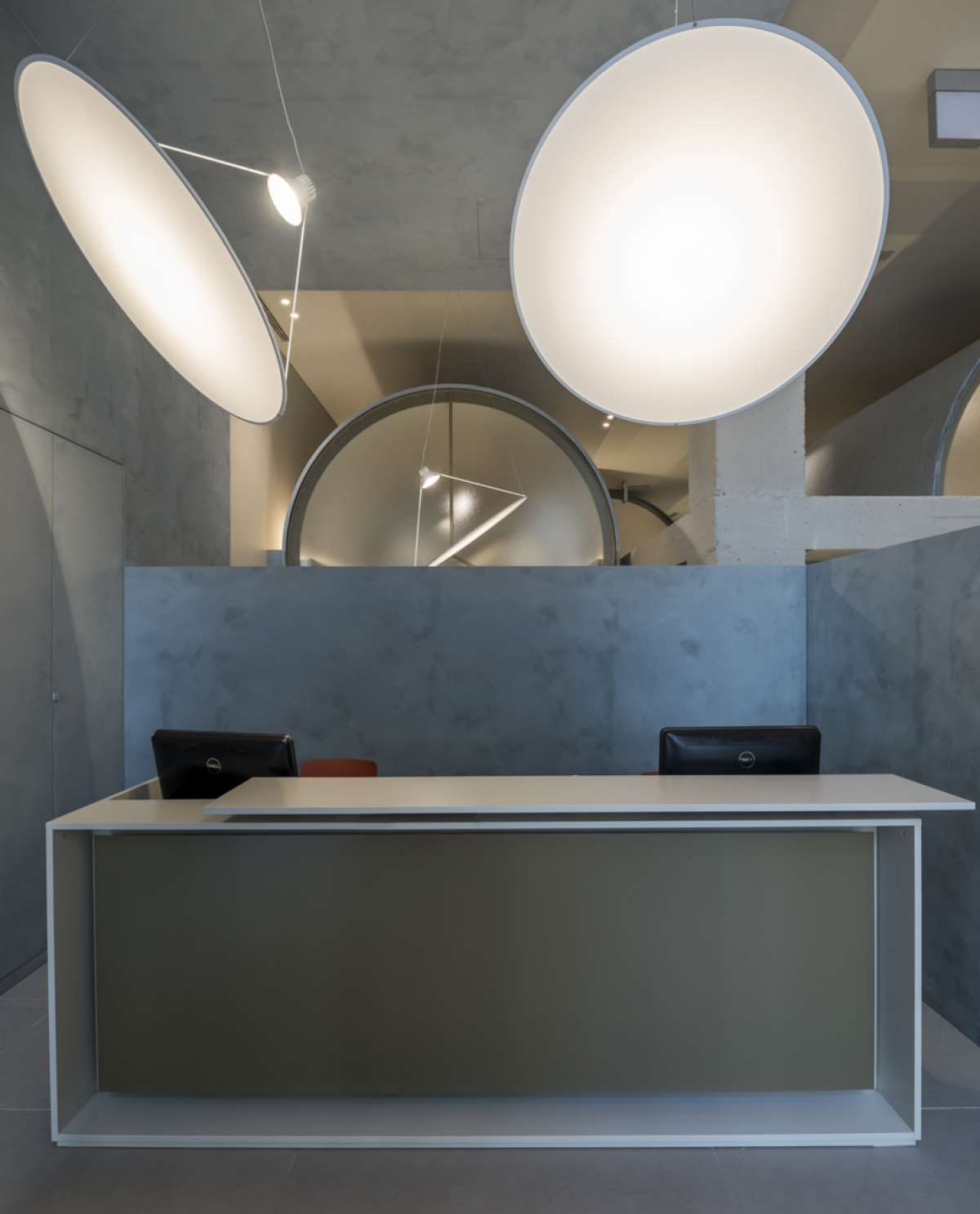 modern-minimalist-circular-led-pendant-light-with-adjustable-large-disk-for-contemporary-interiors