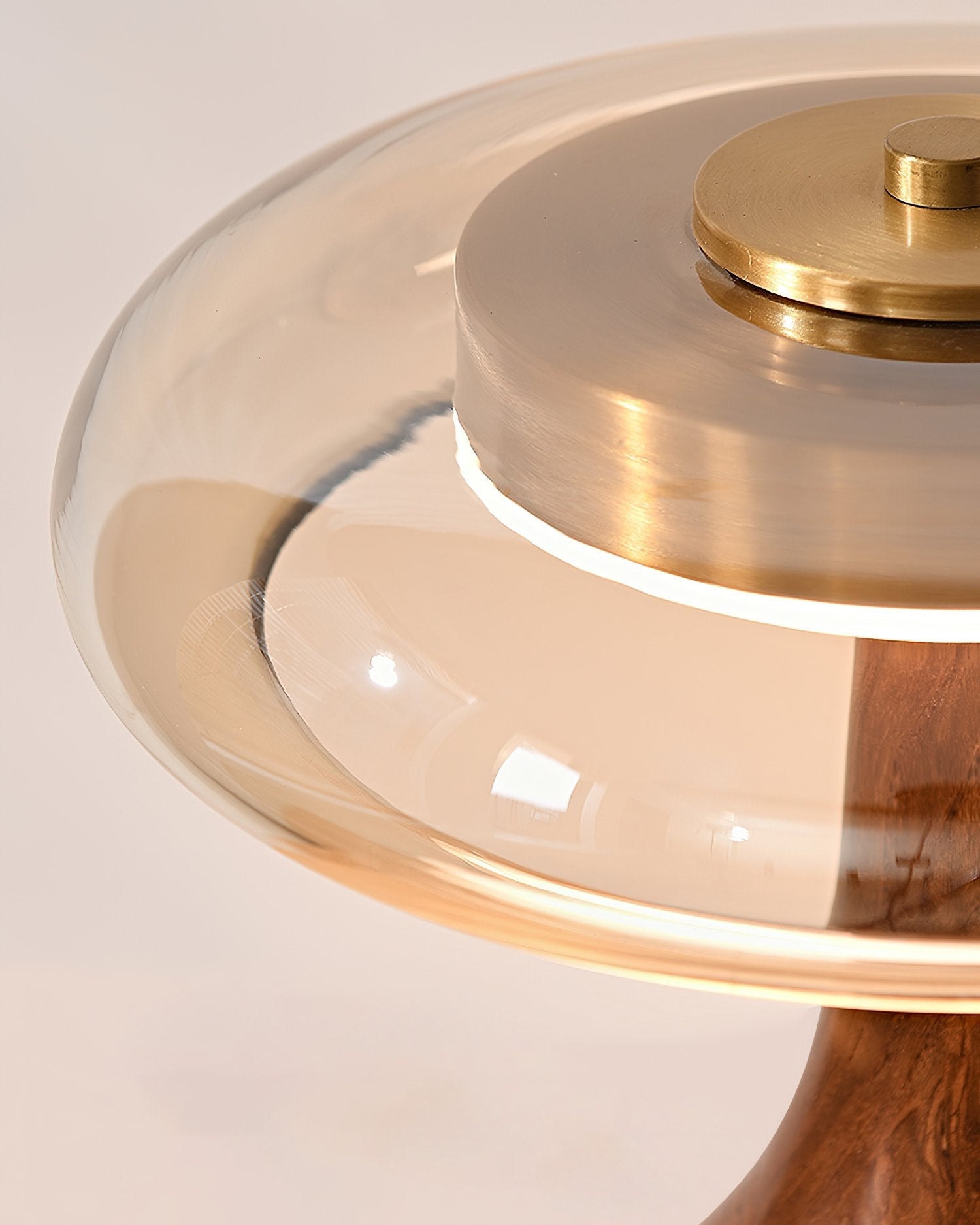 vintage-style-brass-and-walnut-wood-table-lamp-with-cognac-glass-shade