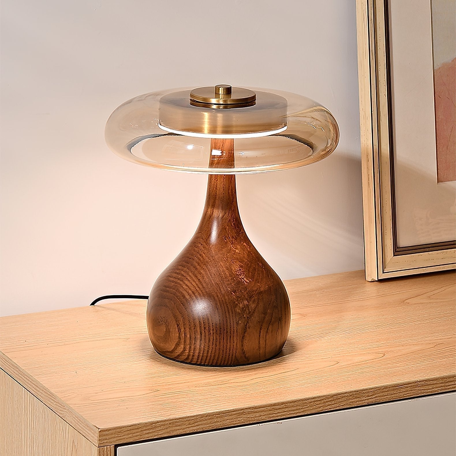vintage-style-brass-and-walnut-wood-table-lamp-with-cognac-glass-shade
