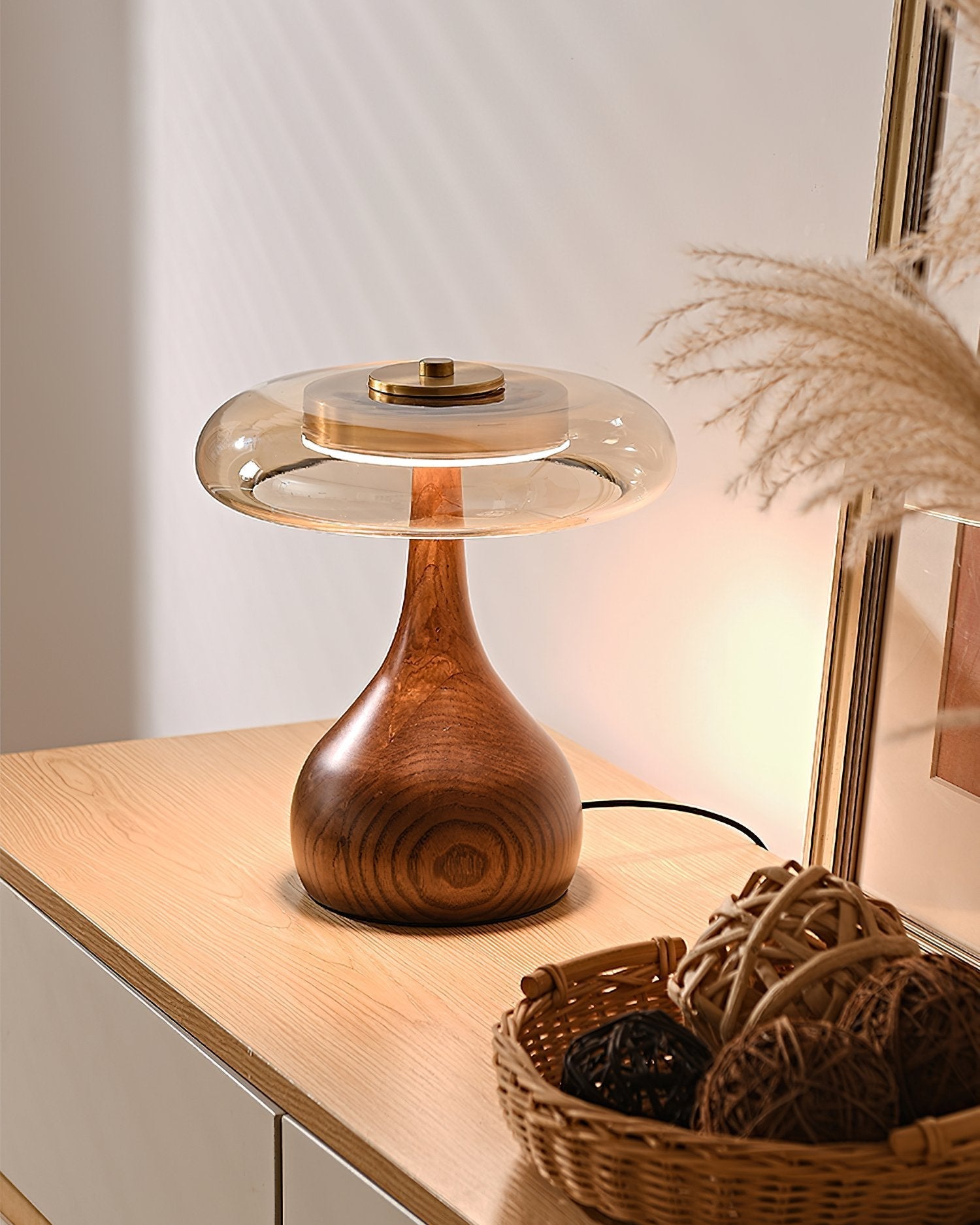 vintage-style-brass-and-walnut-wood-table-lamp-with-cognac-glass-shade