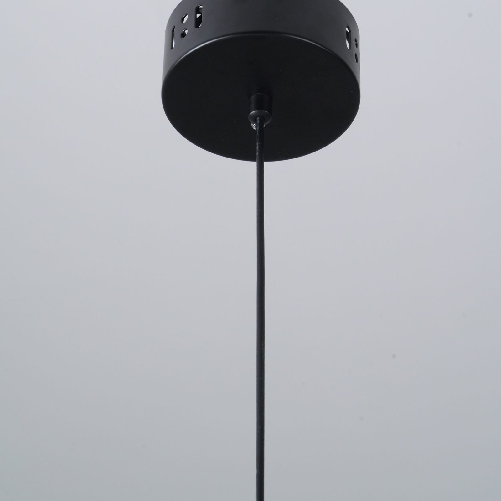 modern-industrial-aluminum-led-aplomb-pendant-light-for-kitchen-island-and-dining-room-decor