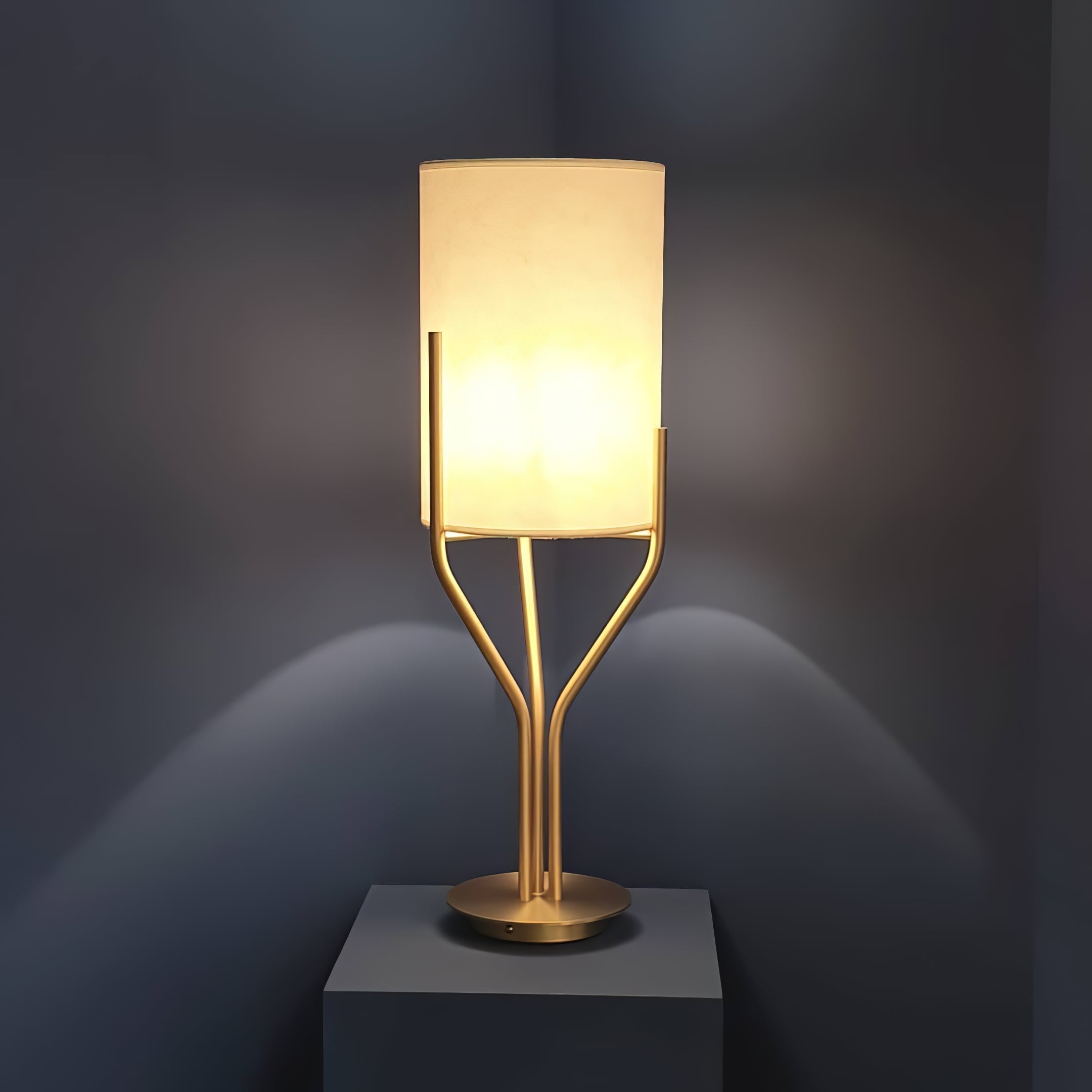 Elegant Brass Arborescence Floor Lamp Contemporary Reading Light with Cloth Shade