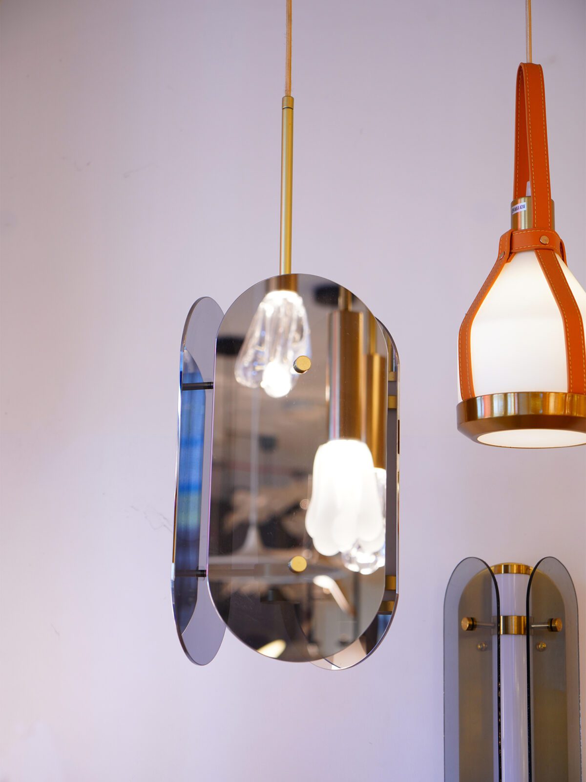 modern-arched-geometric-glass-cube-pendant-light-with-integrated-led-and-gold-finish