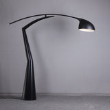 contemporary-sculptural-arc-floor-lamp-in-matte-black-for-modern-living-rooms