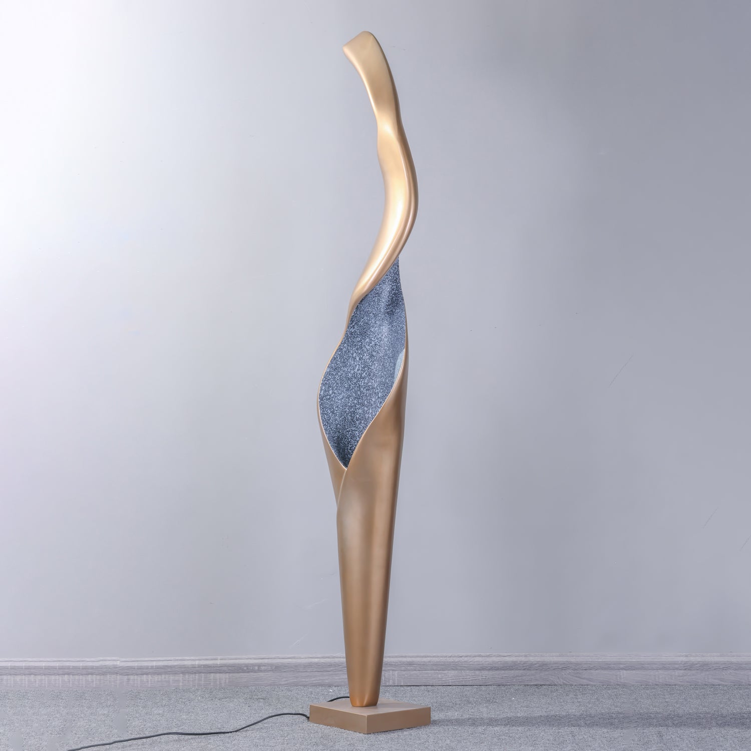 modern-gold-torch-floor-lamp-minimalist-art-deco-tall-standing-light-for-living-room