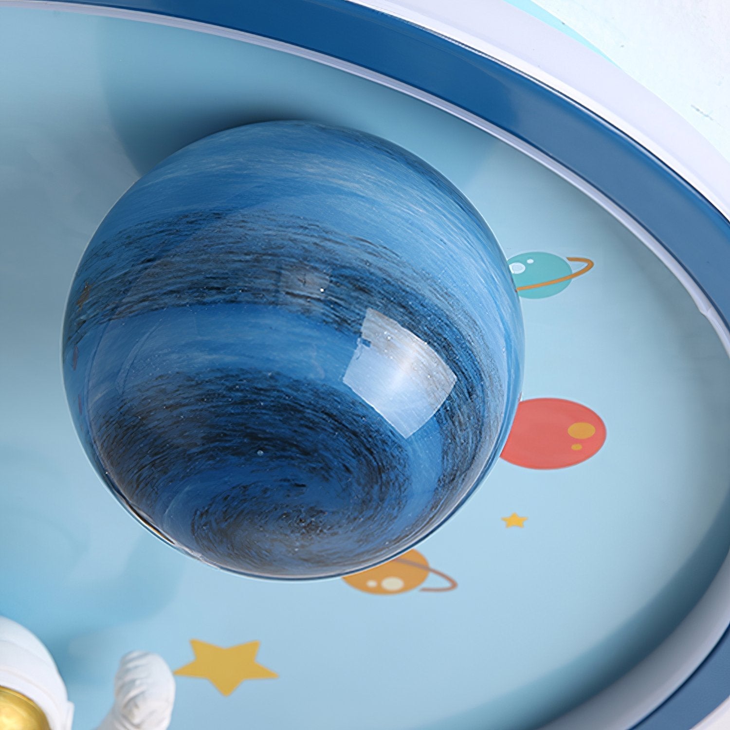 astronaut-and-planet-led-ceiling-light-for-children-room-space-theme-decor