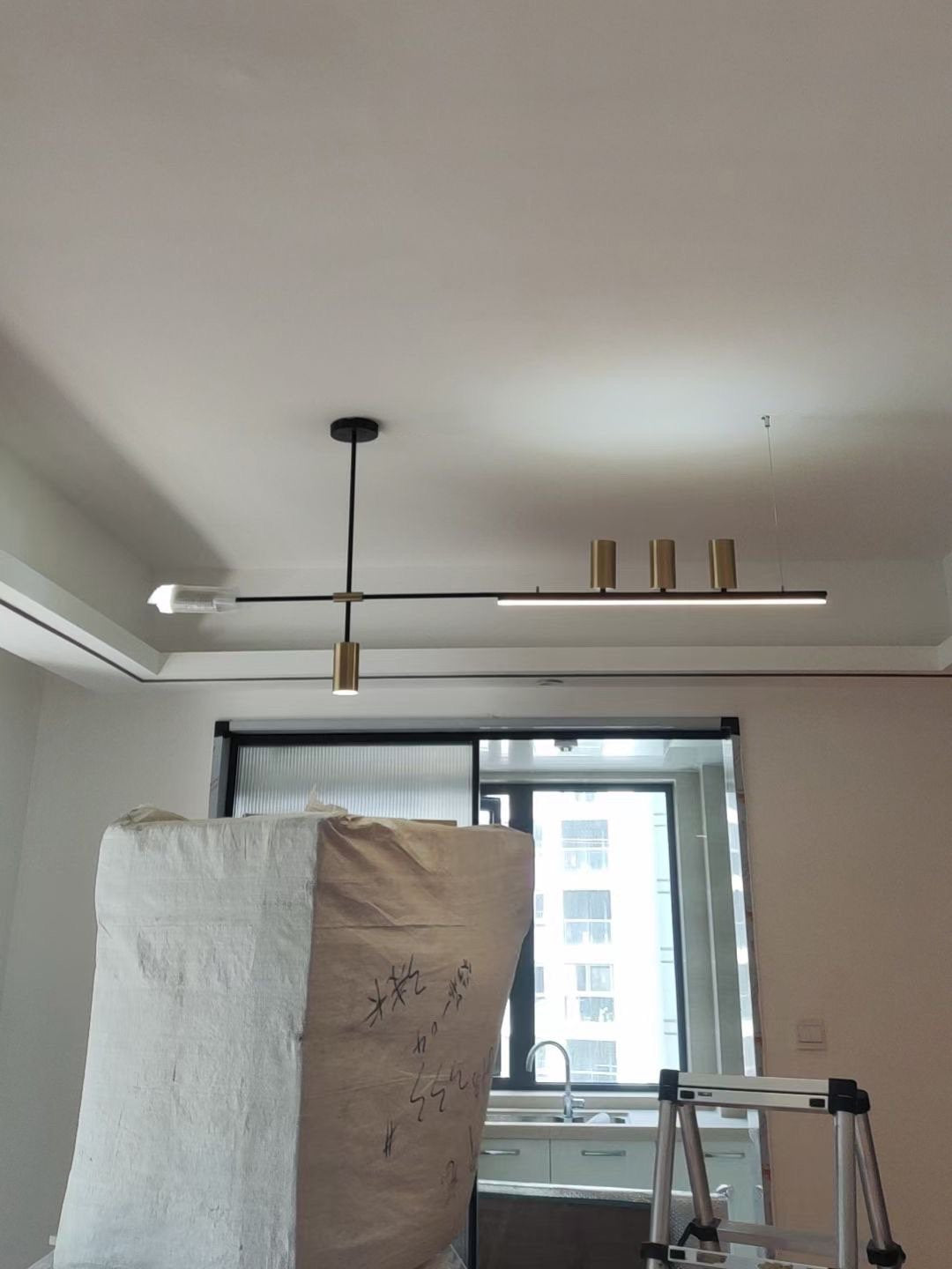 modern-minimalist-linear-led-pendant-light-for-dining-room-and-island
