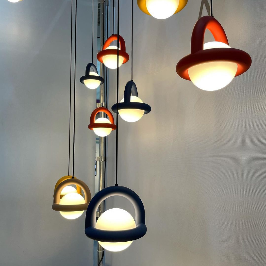 modern-sphere-balloon-pendant-light-for-living-room-and-bedroom-decor