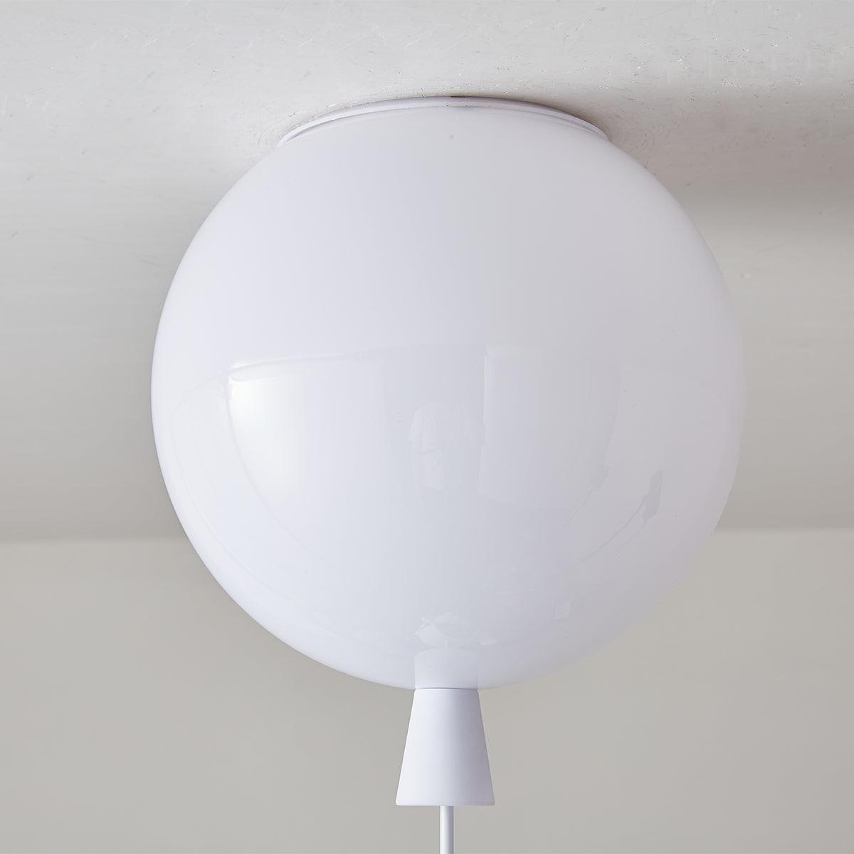 modern-glossy-balloon-acrylic-flush-mount-ceiling-light-for-playroom-and-bedroom-decor
