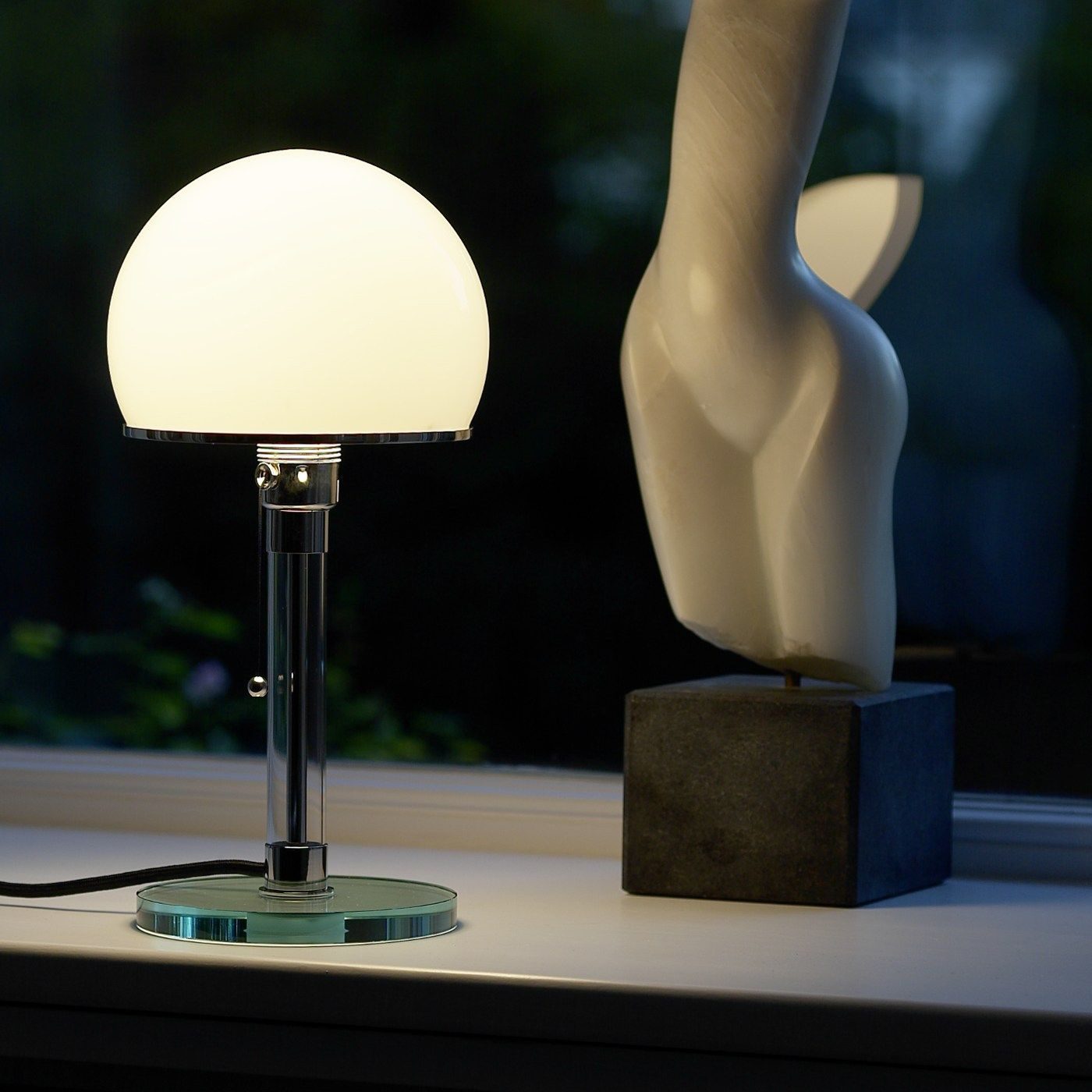 mid-century-modern-bauhaus-glass-table-lamp-wg-24-style-desk-light-with-pull-switch