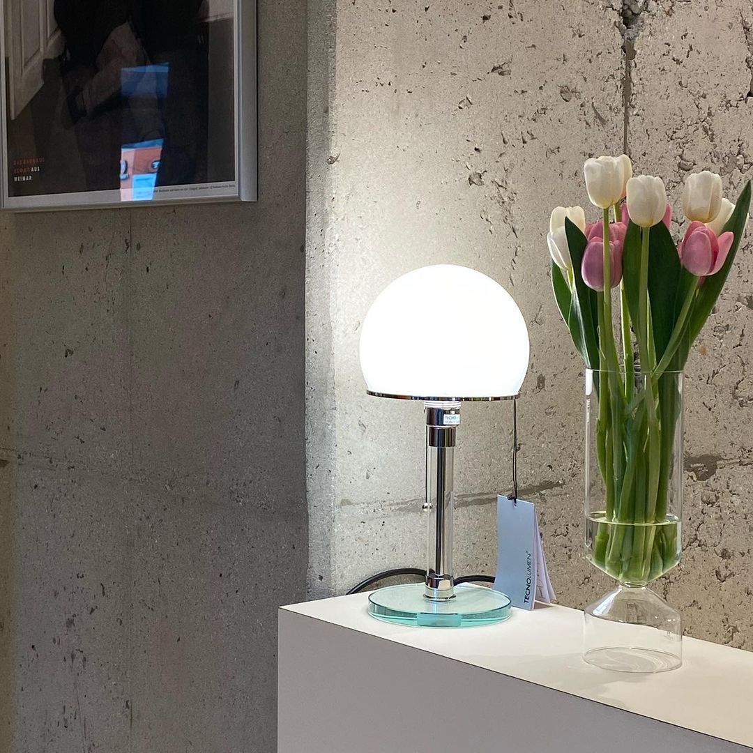mid-century-modern-bauhaus-glass-table-lamp-wg-24-style-desk-light-with-pull-switch