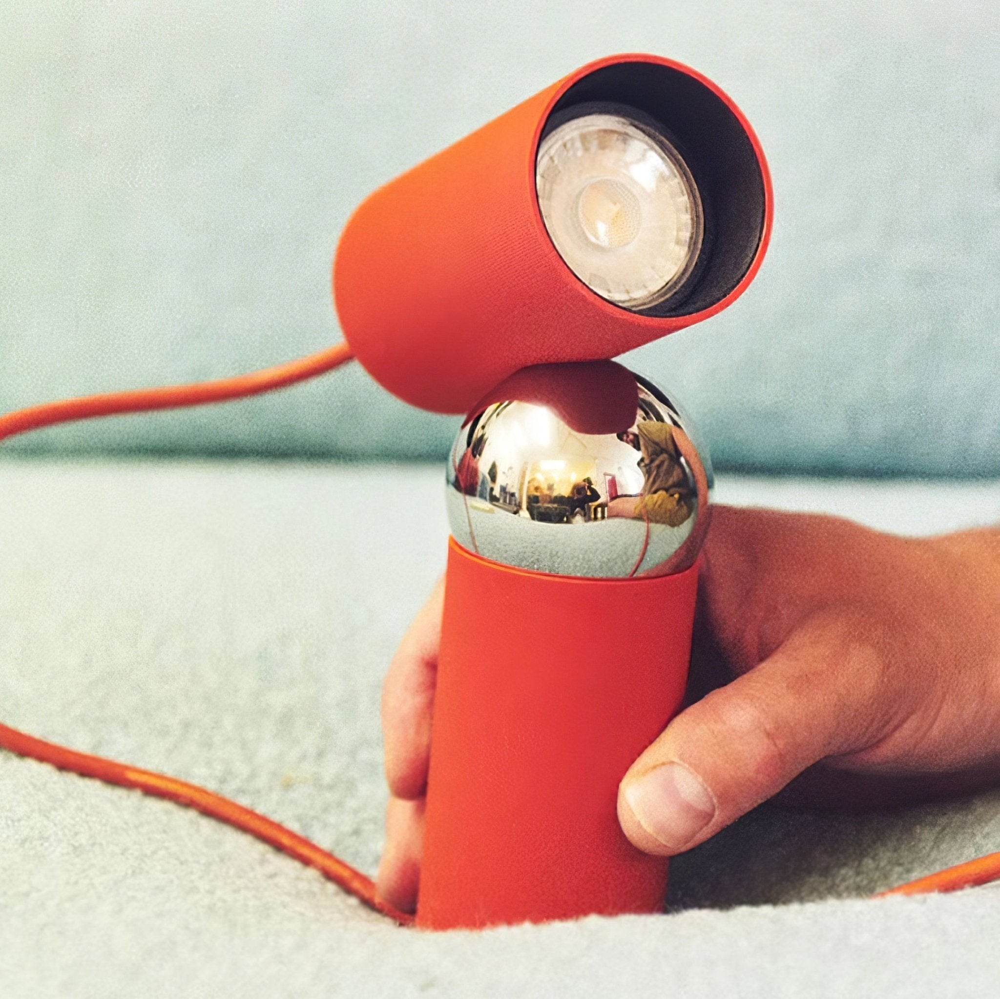 Modern Beam Task Table Lamp with Rotatable Magnetic Ball Joint for Office