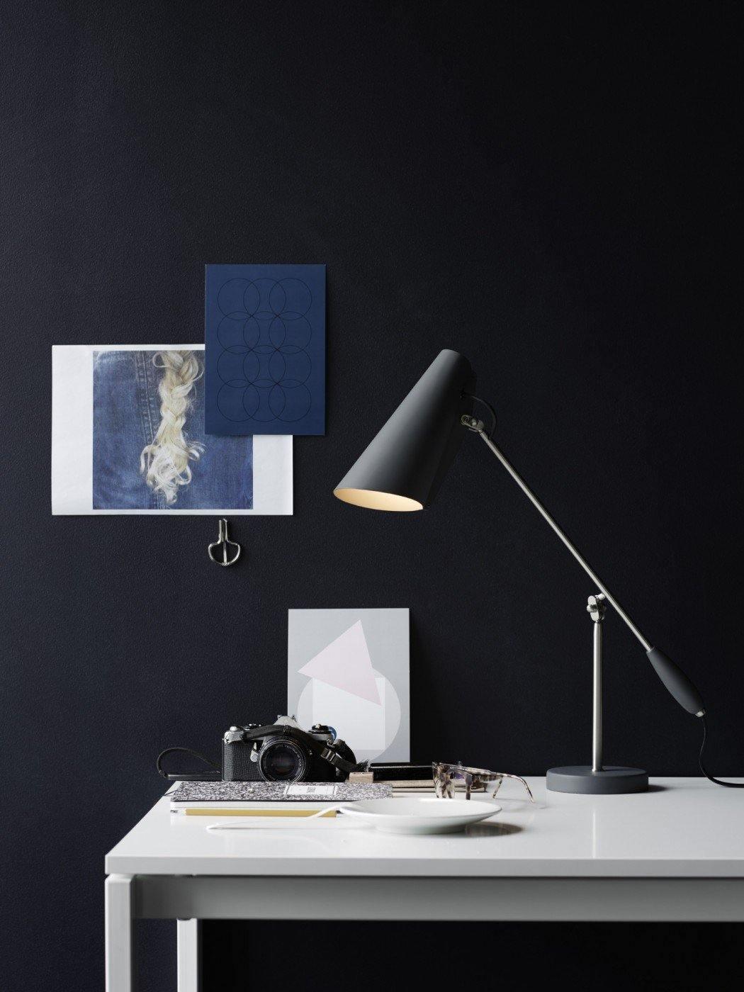 modern-birdy-table-lamp-with-adjustable-arm-and-minimalist-steel-design