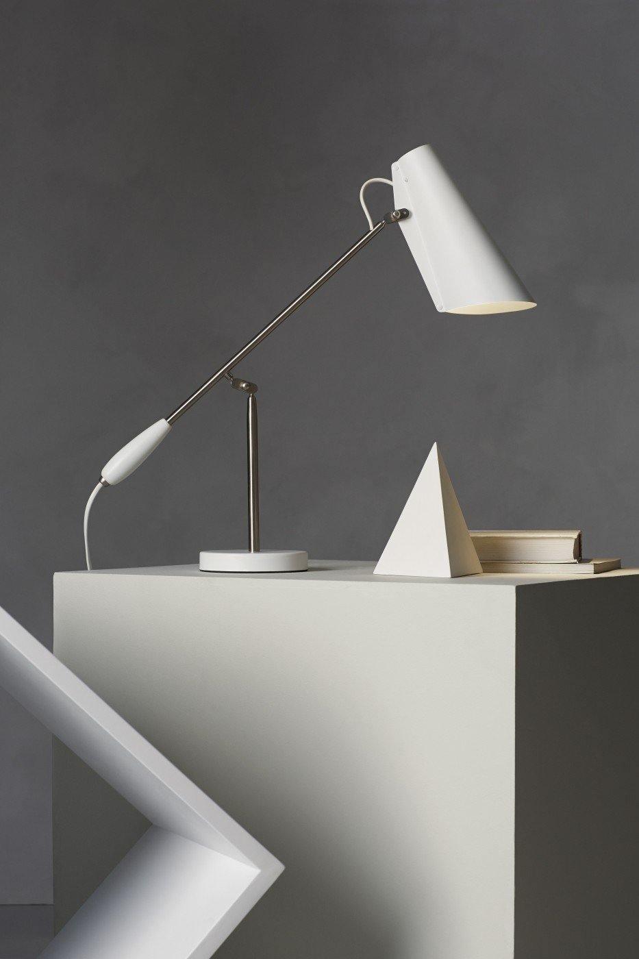 modern-birdy-table-lamp-with-adjustable-arm-and-minimalist-steel-design