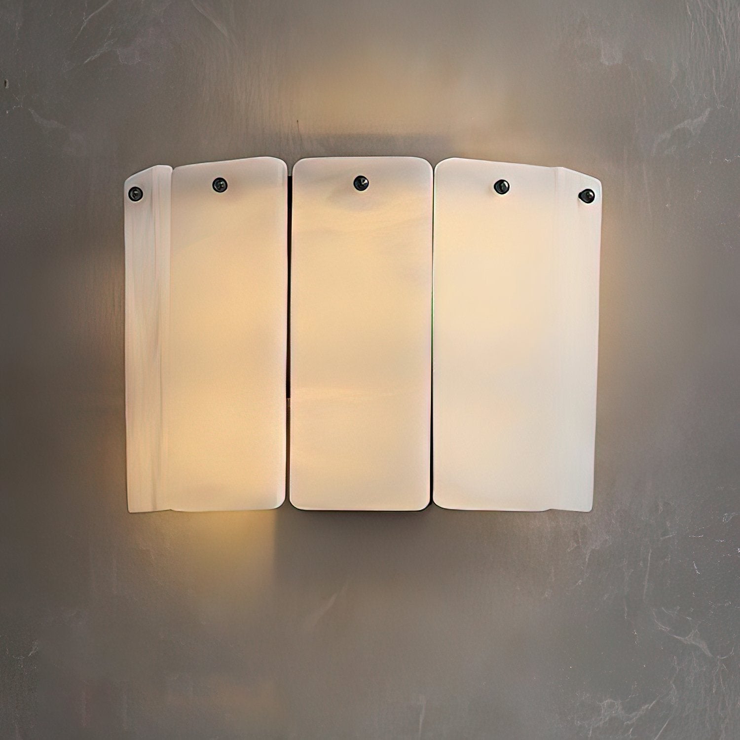 modern-alabaster-brass-wall-sconce-luxury-architectural-indoor-lighting-fixture