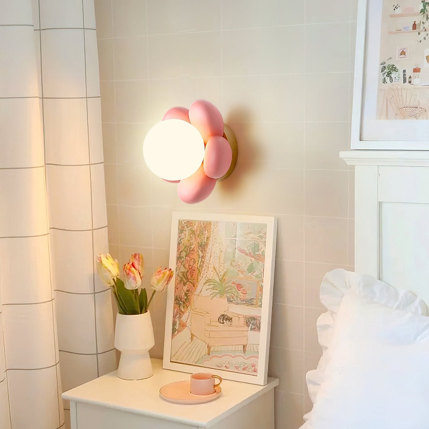 elegant-floral-wall-sconce-lighting-with-glass-shade-and-natural-wood-base