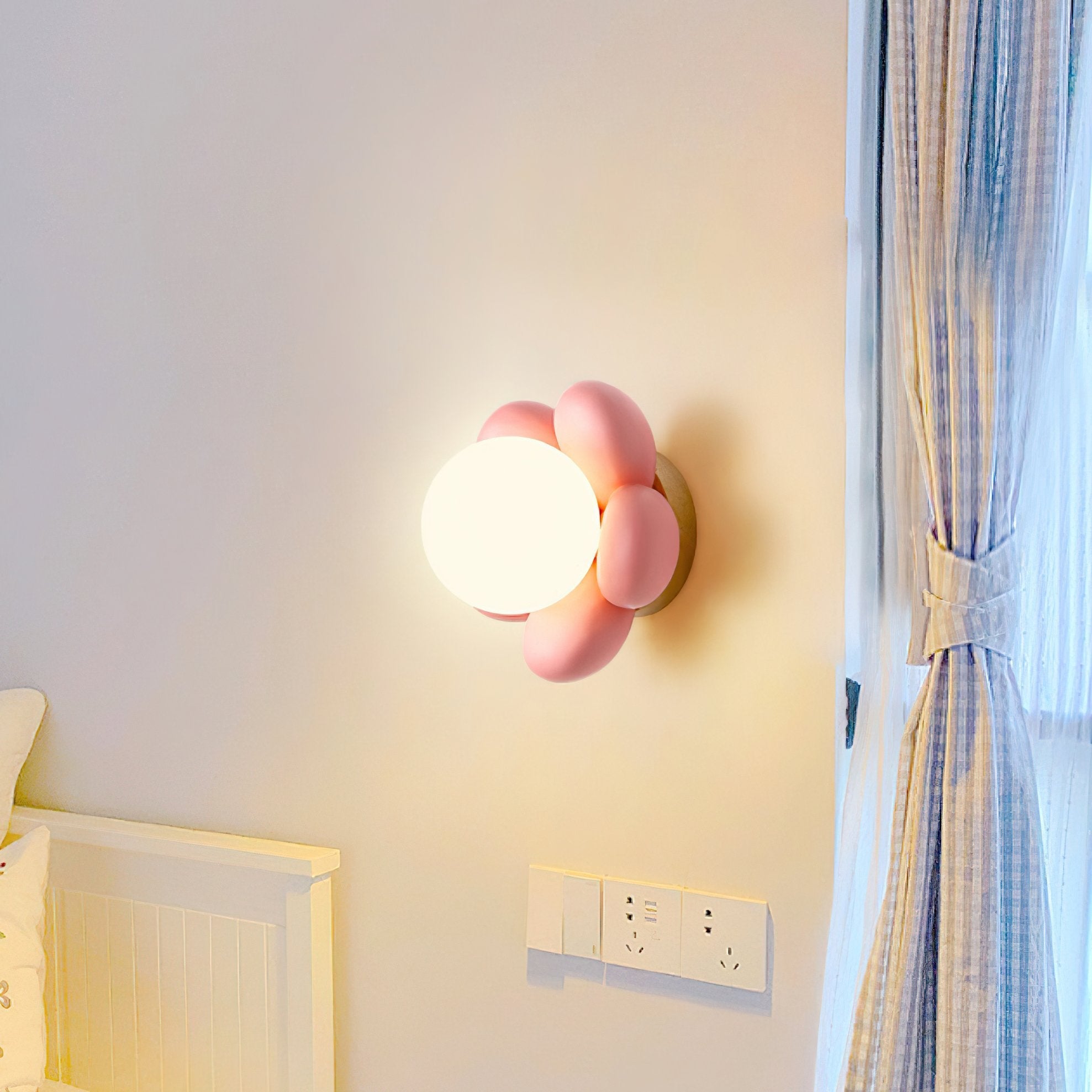 elegant-floral-wall-sconce-lighting-with-glass-shade-and-natural-wood-base