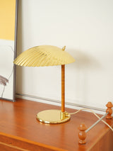 Sculptural Mid Century Modern Brass Shell Table Lamp for Bedside and Desk Lighting