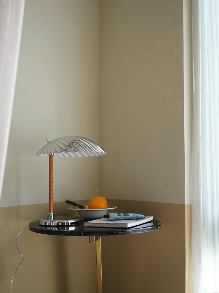 Sculptural Mid Century Modern Brass Shell Table Lamp for Bedside and Desk Lighting