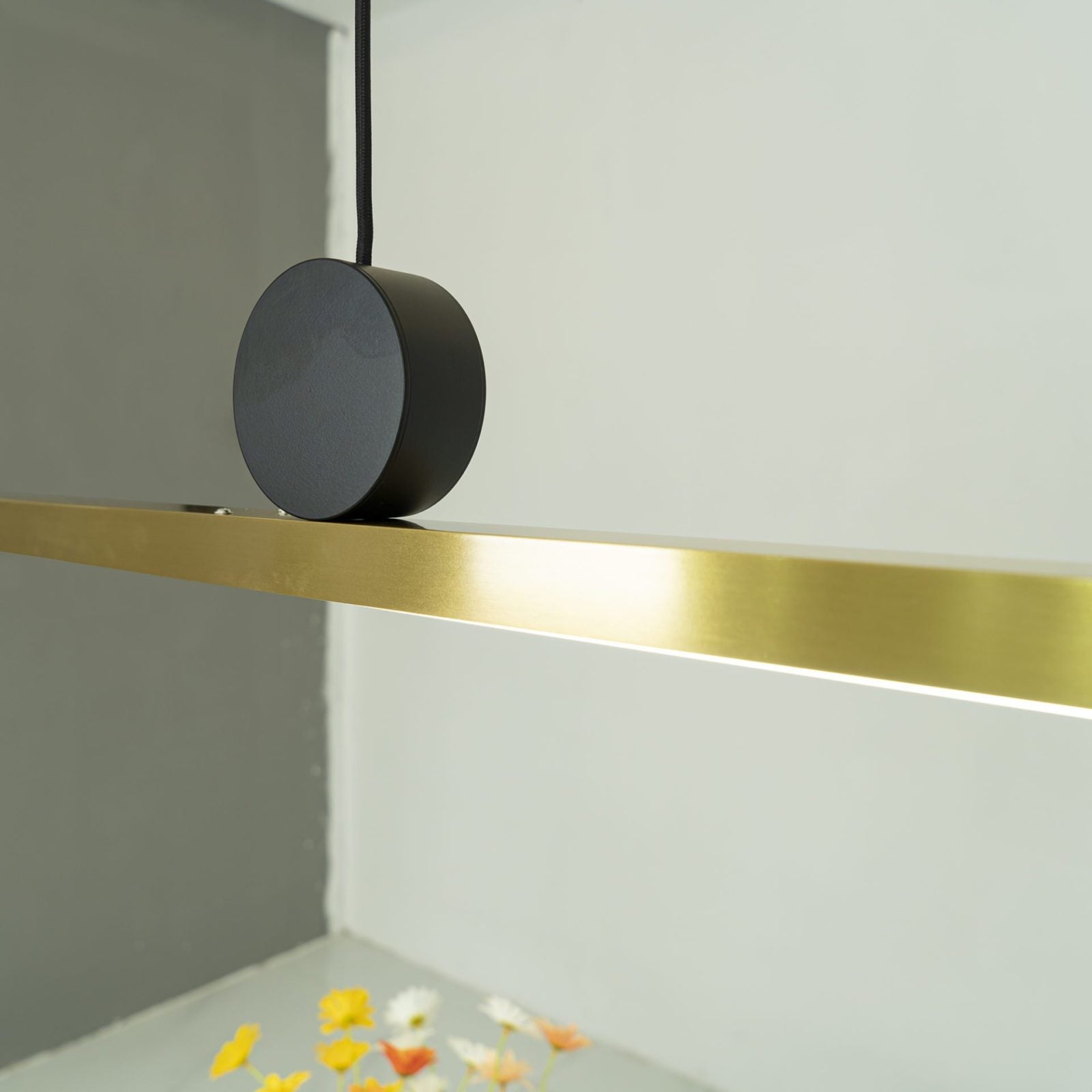 geometric-brass-led-linear-pendant-light-modern-minimalist-chandelier-for-office-and-dining-room