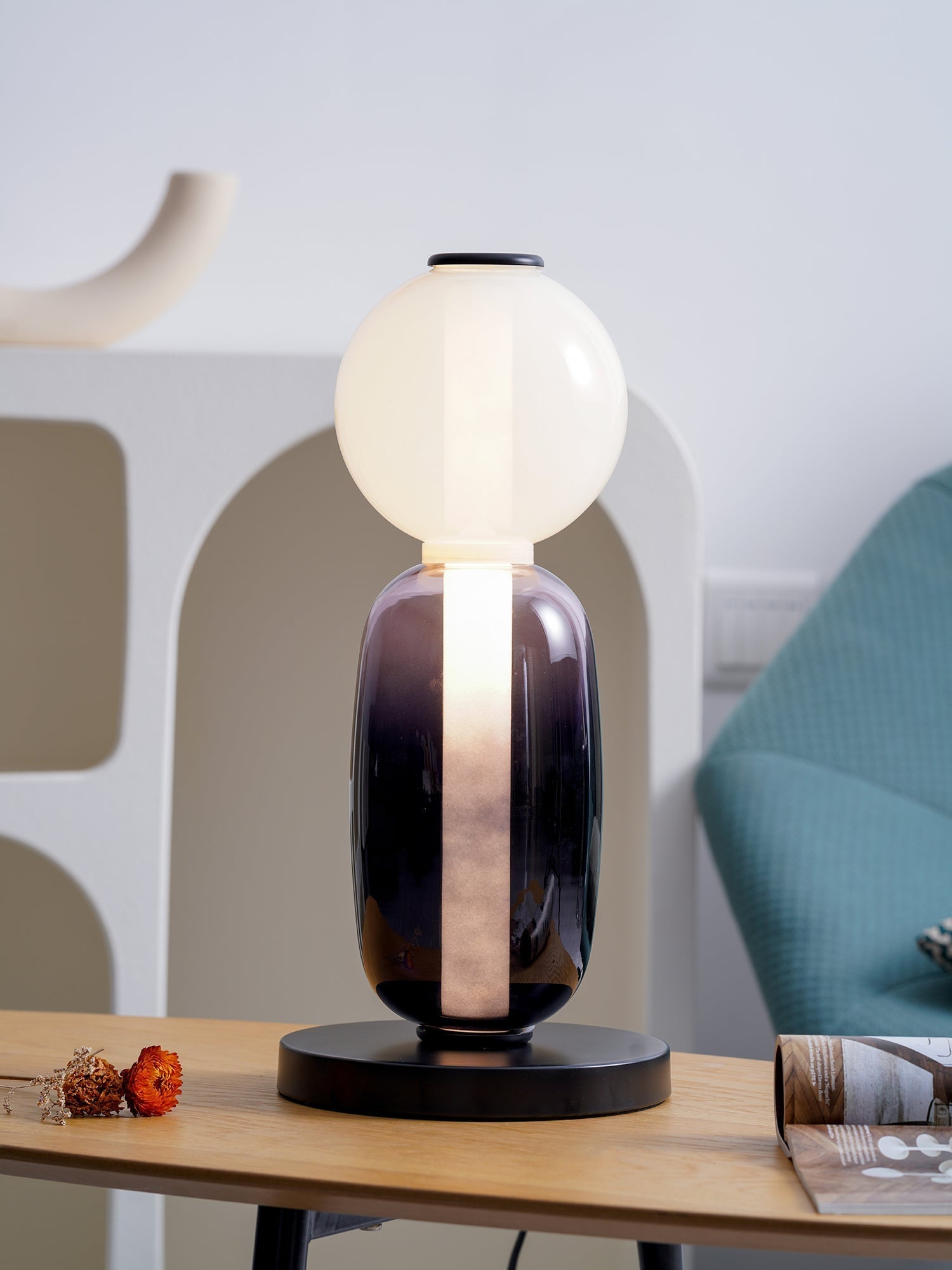 Modern Colorful Candied Glass Pebbles LED Table Lamp for Artful Interior Lighting