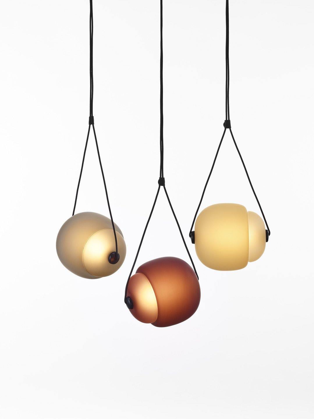 modern-capsula-layered-glass-led-pendant-light-for-contemporary-interior-lighting