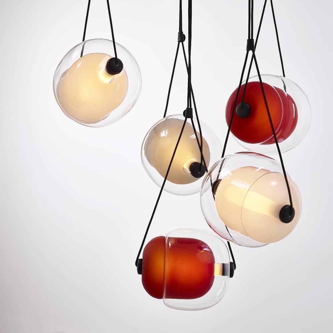 modern-capsula-layered-glass-led-pendant-light-for-contemporary-interior-lighting