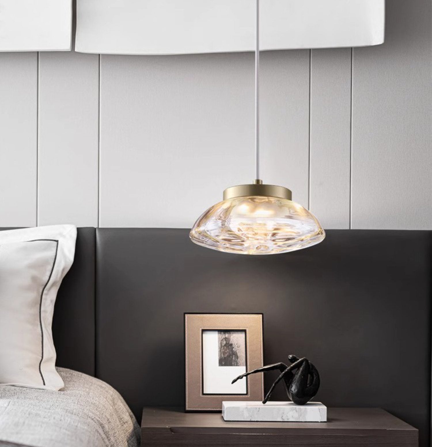 modern-ceto-single-head-led-pendant-light-with-mouth-blown-ripple-glass-shade