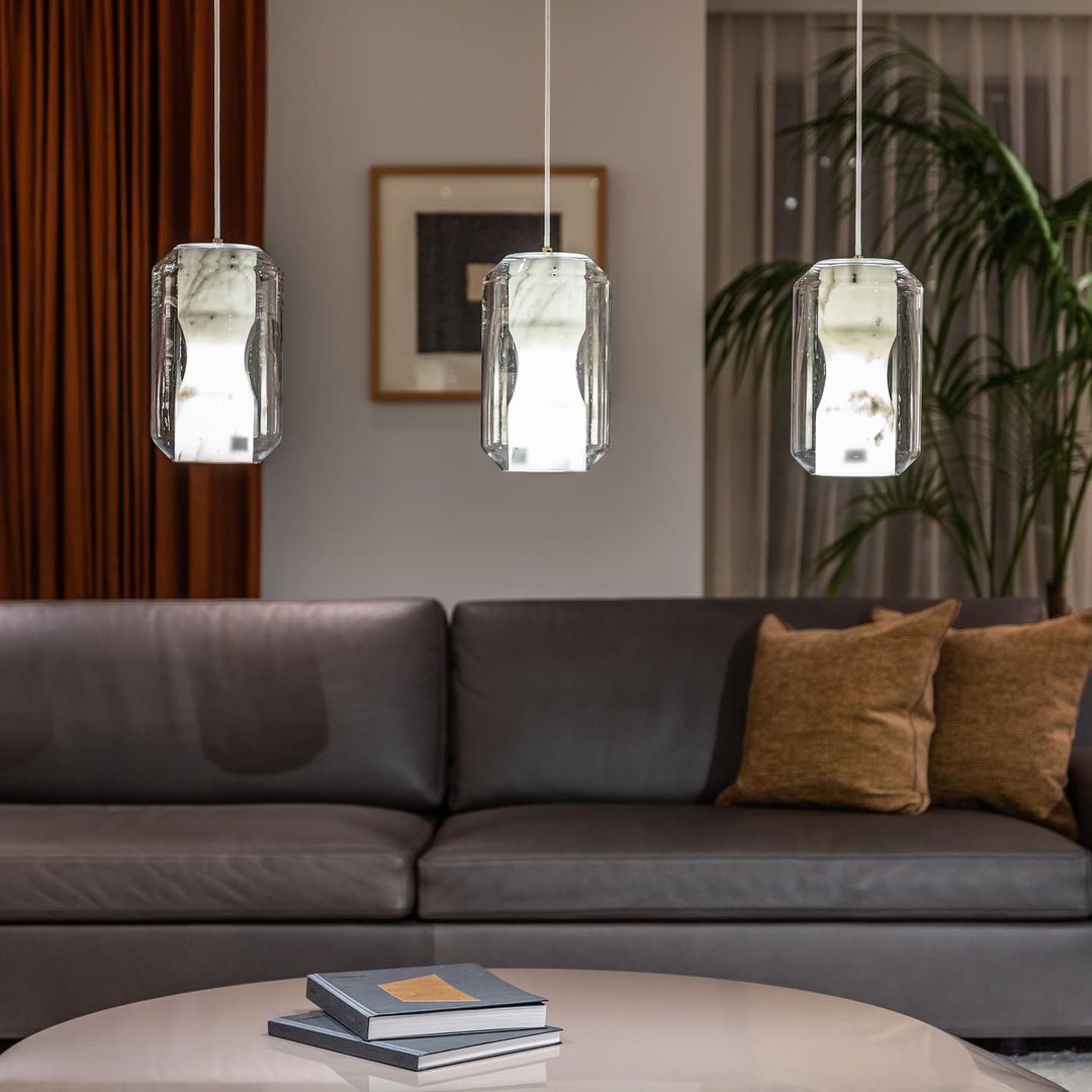 carrara-marble-and-clear-lead-crystal-chamber-pendant-lamp-with-white-marble-diffuser