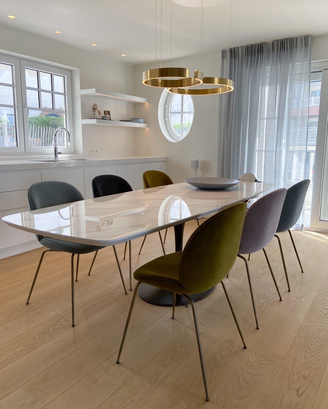 Modern LED Ring Pendant Light Circular Minimalist Chandelier for Living Room and Bedroom