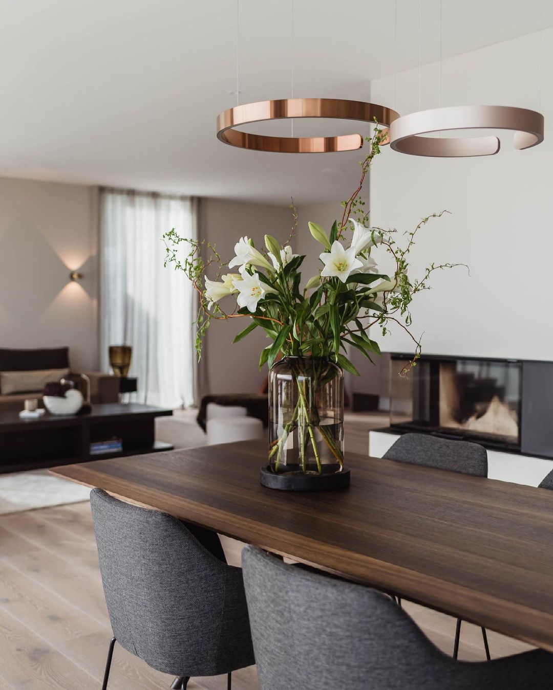 Modern LED Ring Pendant Light Circular Minimalist Chandelier for Living Room and Bedroom