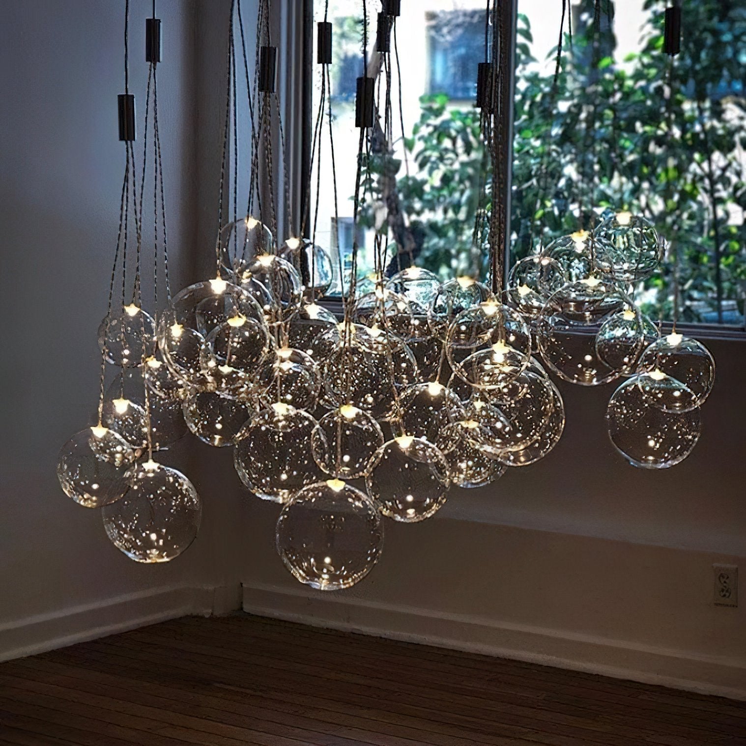 artistic-led-cluster-bubble-pendant-lamp-with-chrome-accents-and-glass-spheres