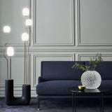 modern-comet-sculptural-floor-lamp-with-resin-and-metal-details-for-interior-lighting