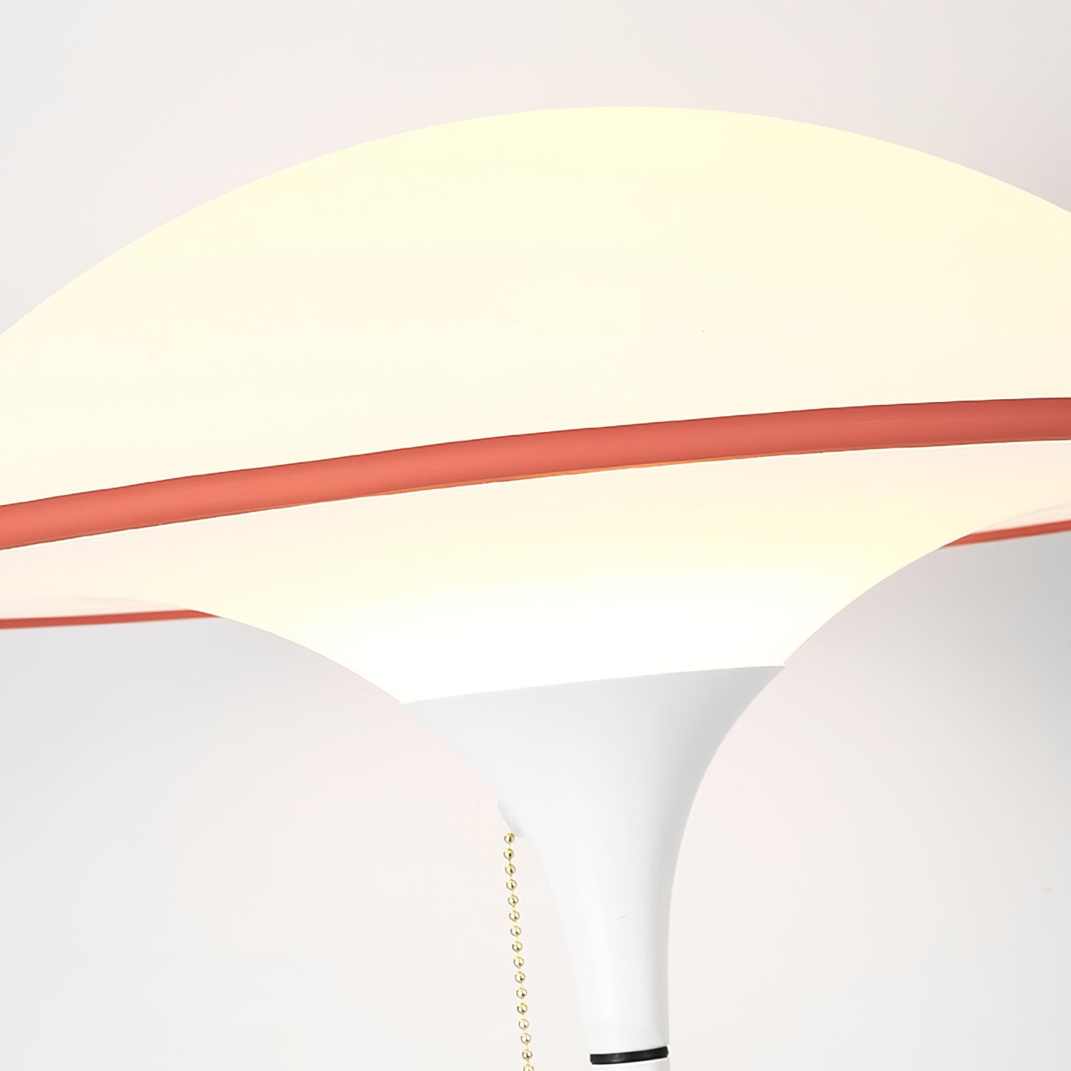 modern-ufo-inspired-table-lamp-with-sleek-metal-and-acrylic-design