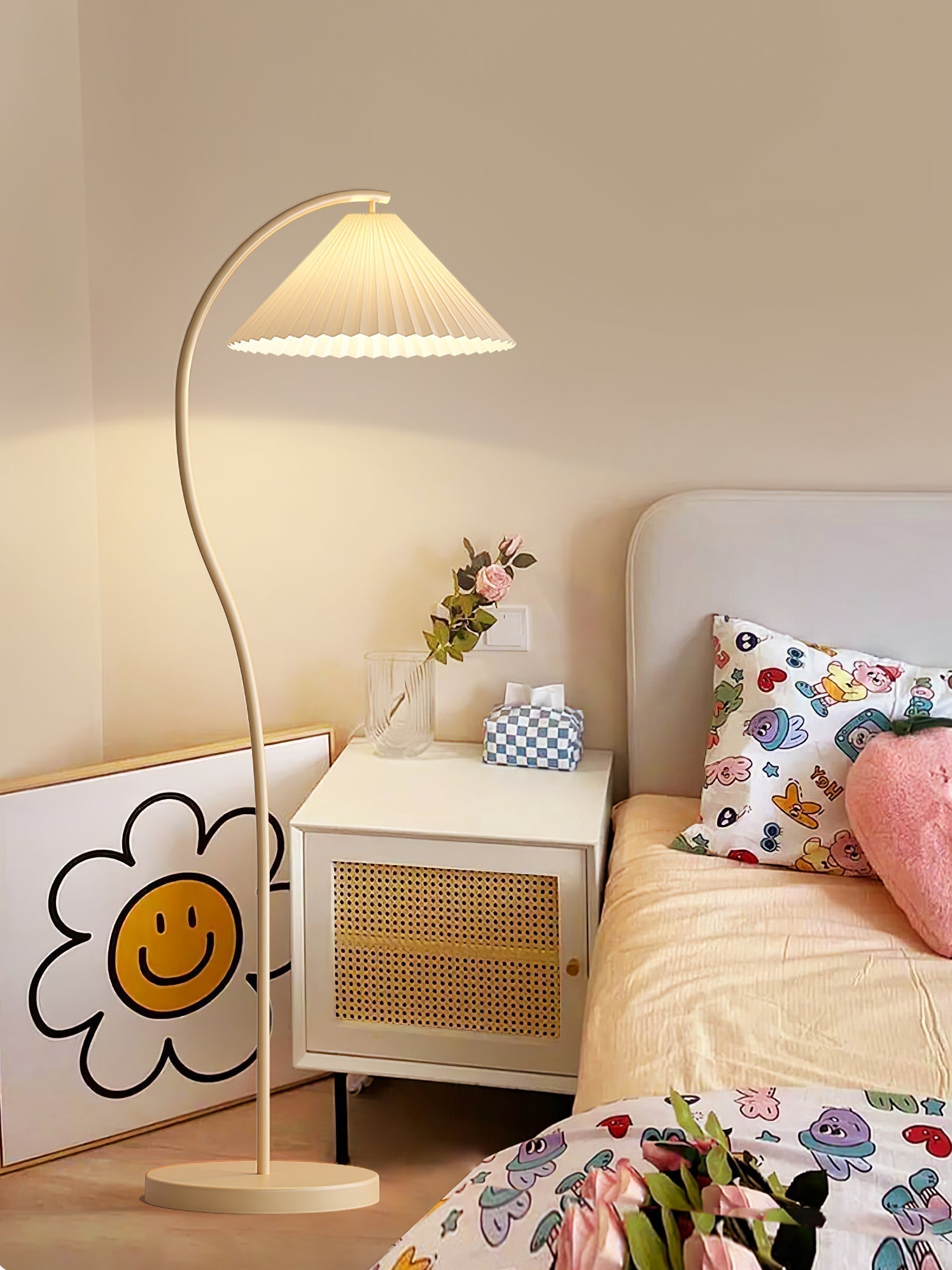 Mid Century Modern Pleated Shade Floor Lamp Retro Elegant Standing Light for Living Room