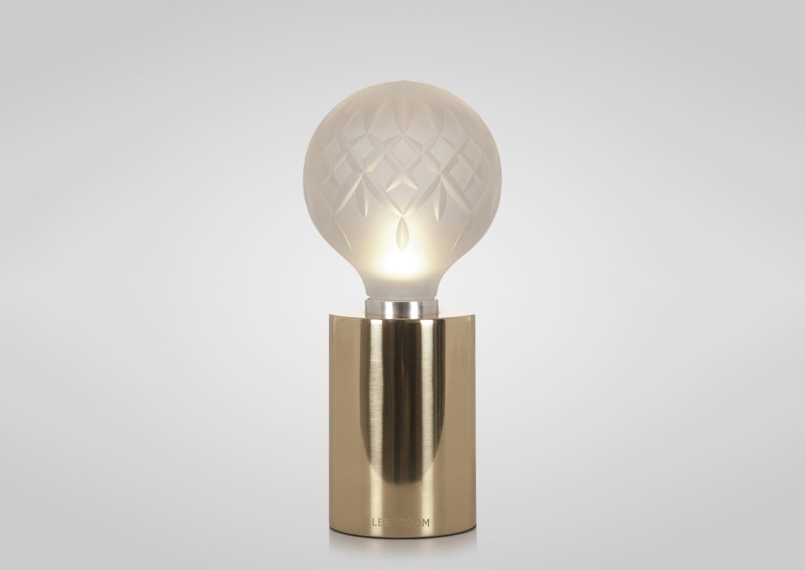 modern-crystal-glass-sphere-table-lamp-with-polished-brass-base-and-warm-led-glow