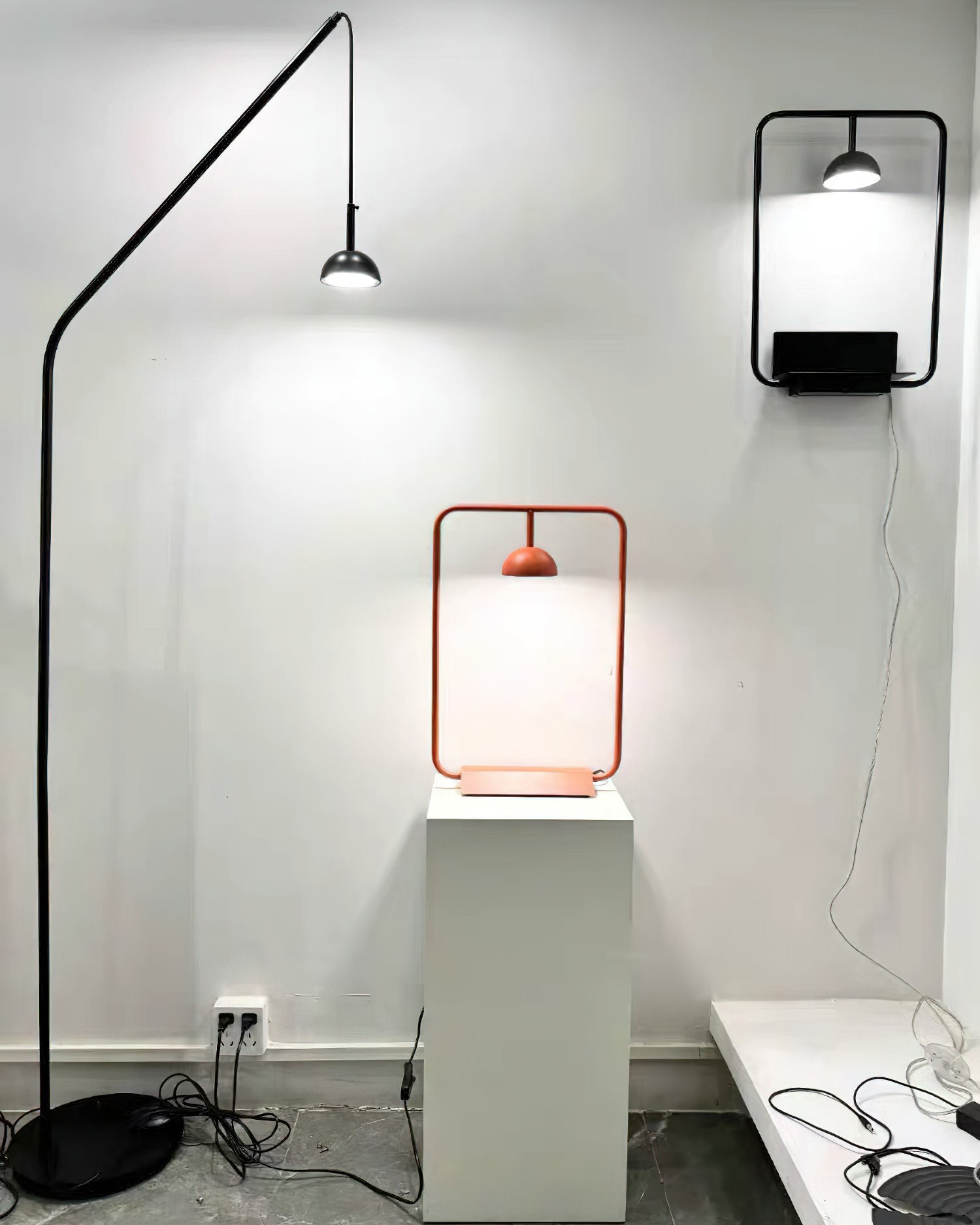 Cupolina Modern Dome Standing Floor Lamp with Minimalist Curved Black Metal Body