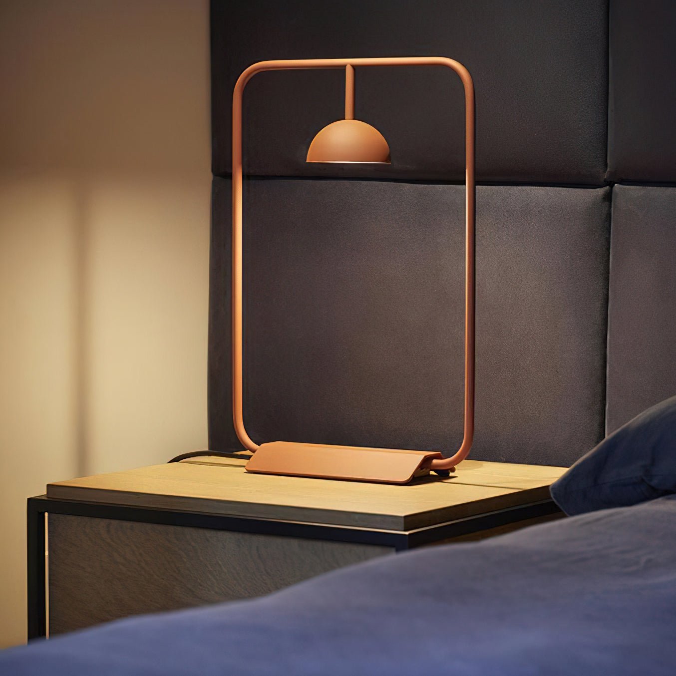 Modern Minimalist Cupolina Dome Table Lamp with Curved Metal Body for Reading and Office