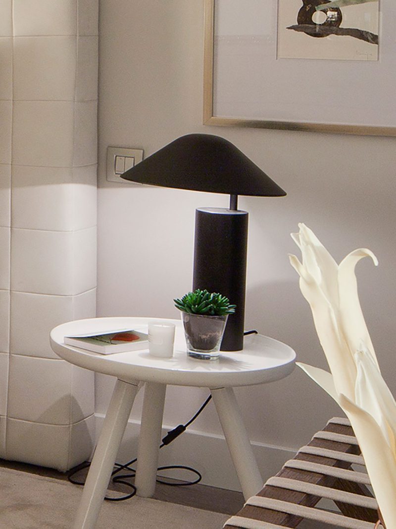 modern-metal-damo-simple-table-lamp-with-adjustable-shade-for-contemporary-home-lighting