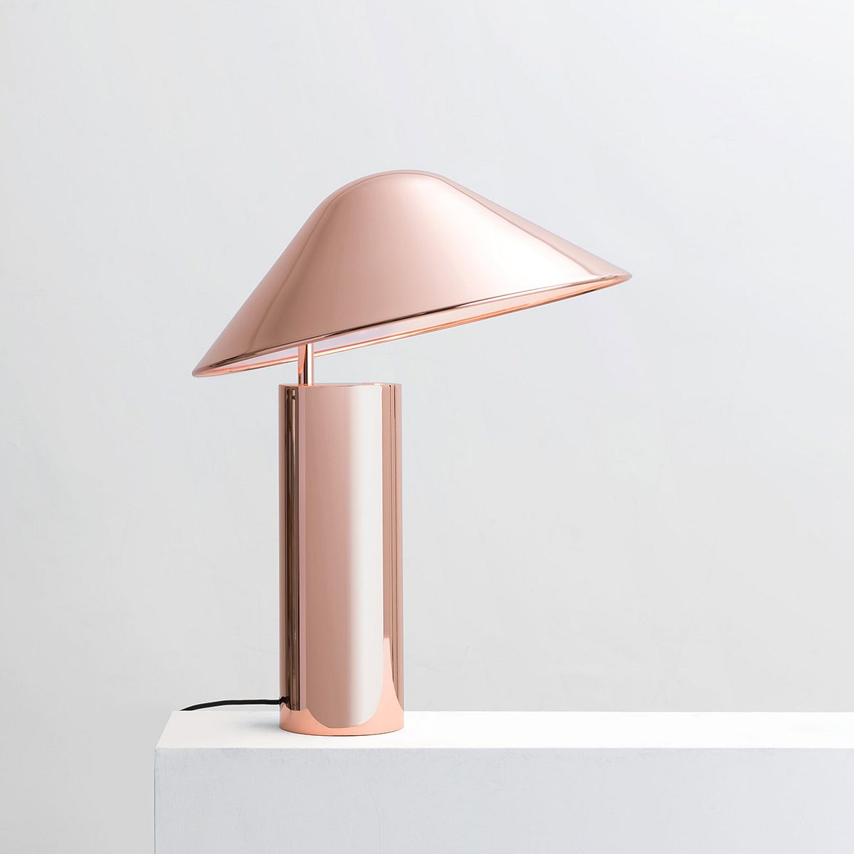modern-metal-damo-simple-table-lamp-with-adjustable-shade-for-contemporary-home-lighting